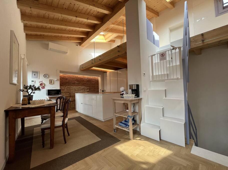 La Piccola Casa Al Lago - Intera Casa Con 3 Camere E 2 Box Сало Экстерьер фото