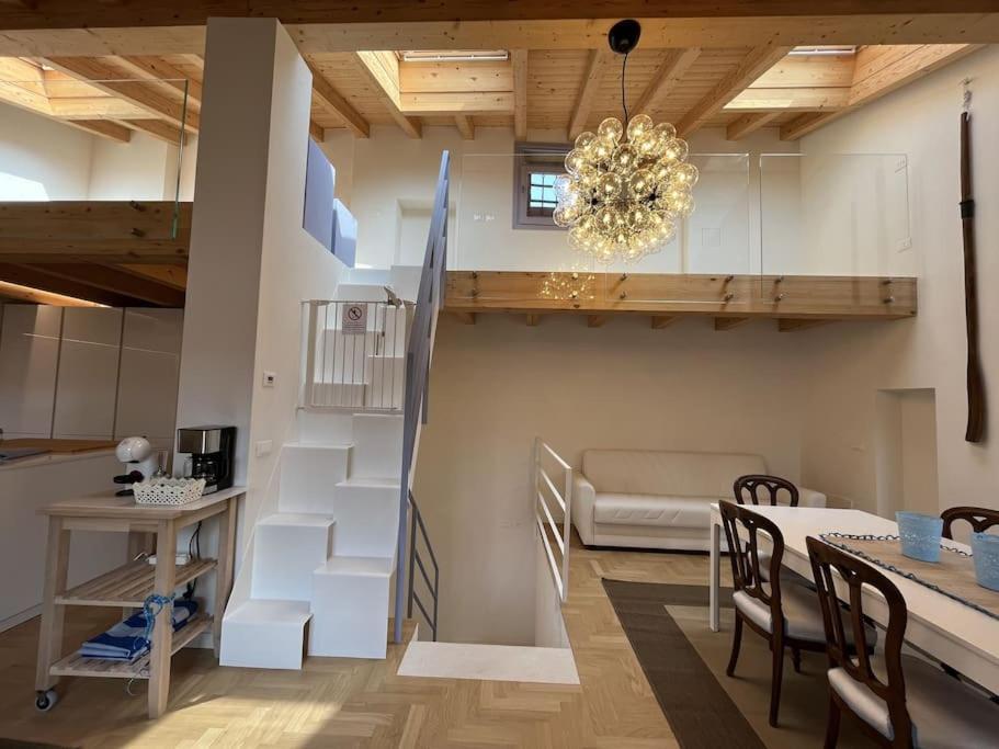 La Piccola Casa Al Lago - Intera Casa Con 3 Camere E 2 Box Сало Экстерьер фото