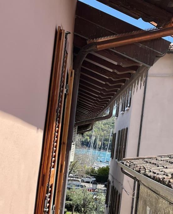 La Piccola Casa Al Lago - Intera Casa Con 3 Camere E 2 Box Сало Экстерьер фото