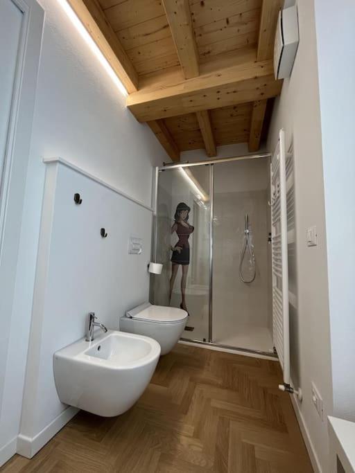 La Piccola Casa Al Lago - Intera Casa Con 3 Camere E 2 Box Сало Экстерьер фото